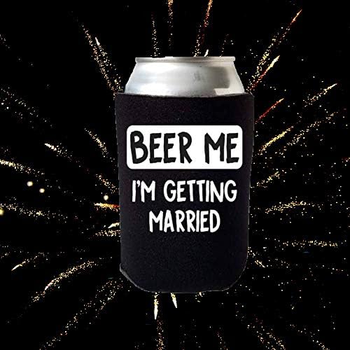 Beer Me I ' m Getting Married - Забавен Охладител за кутии от бира - Няколко цветови вариации - Идеалният подарък за кляпа (Черен, Пенопластовый) (Черен)