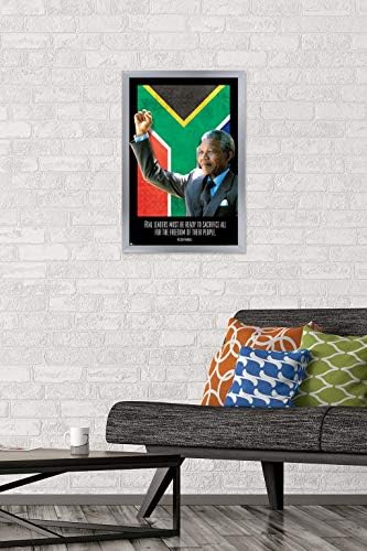 Плакат на стената Trends International Нелсън Мандела - Истински лидер, 14,725 x 22,375, Версия в черна рамка
